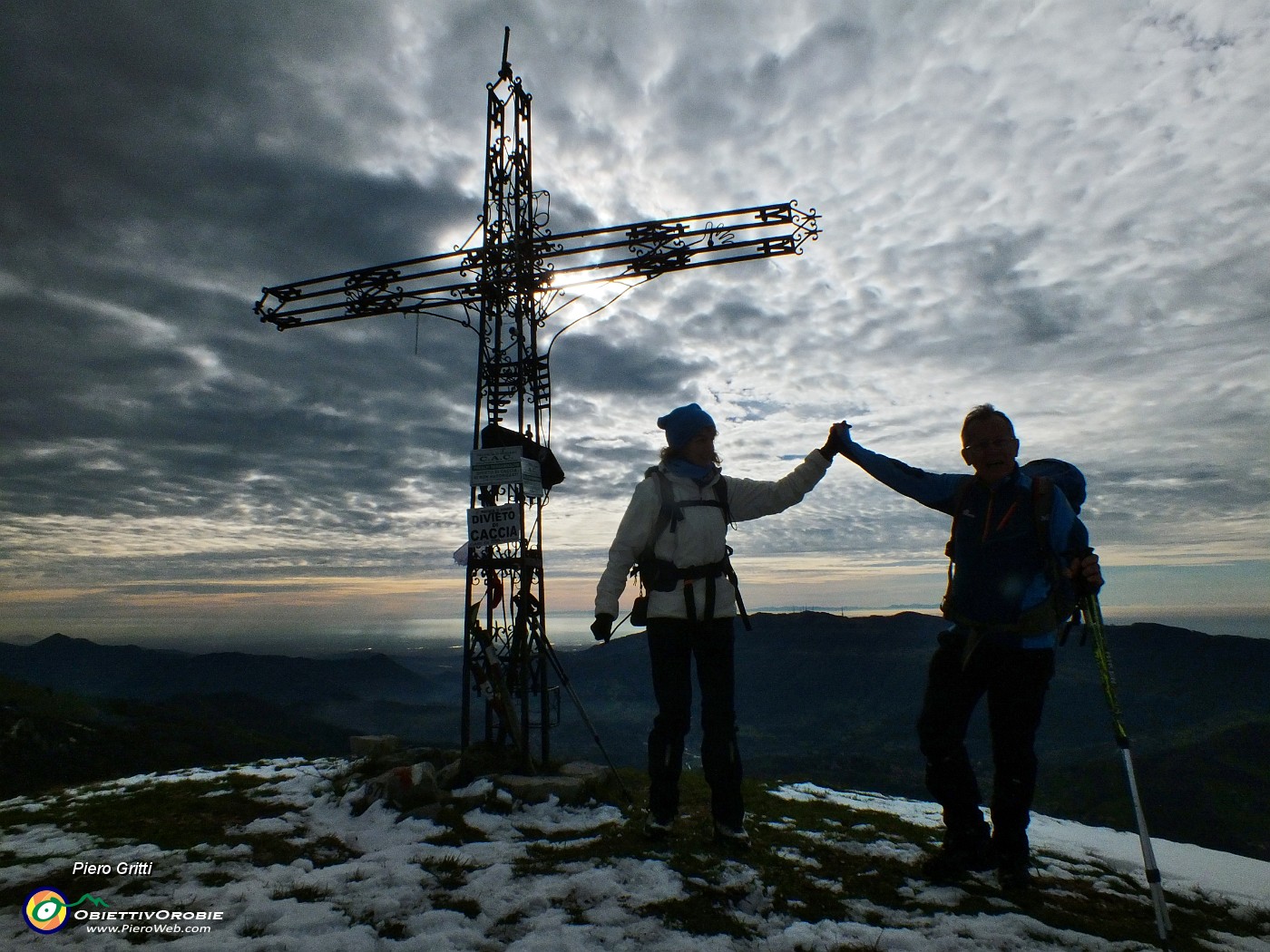 22 Alla croce dello Zuc di Valbona (1546 m).JPG